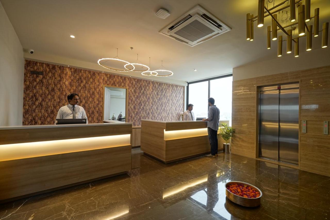 The Galleria Hotel Rajkot Exterior photo