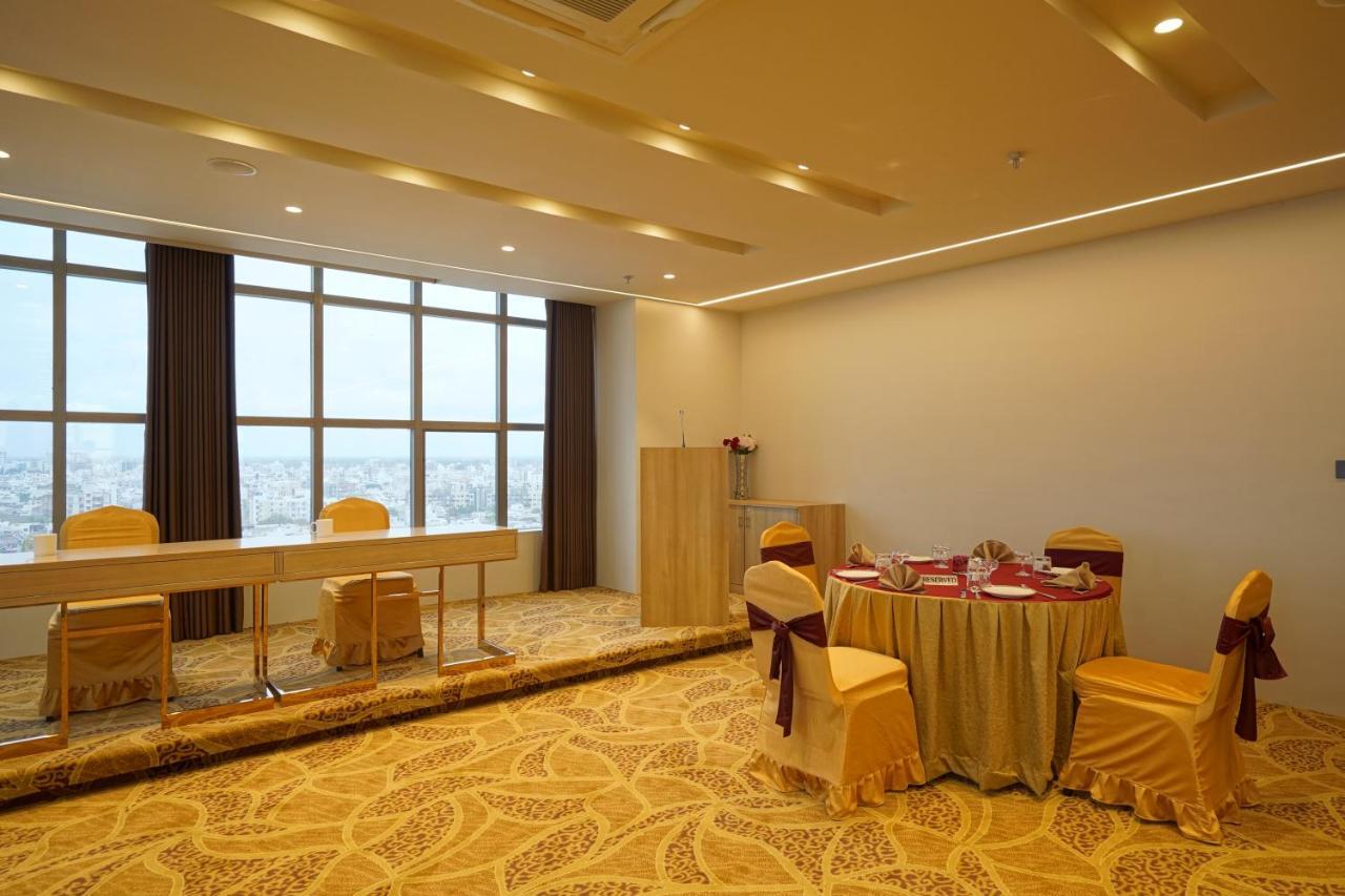 The Galleria Hotel Rajkot Exterior photo